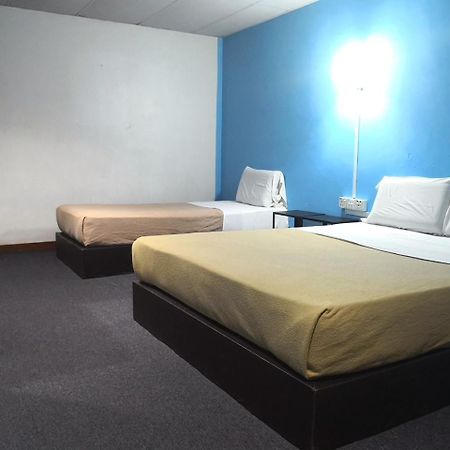 Hotel Seri Kota Satu Kota Tinggi Kültér fotó