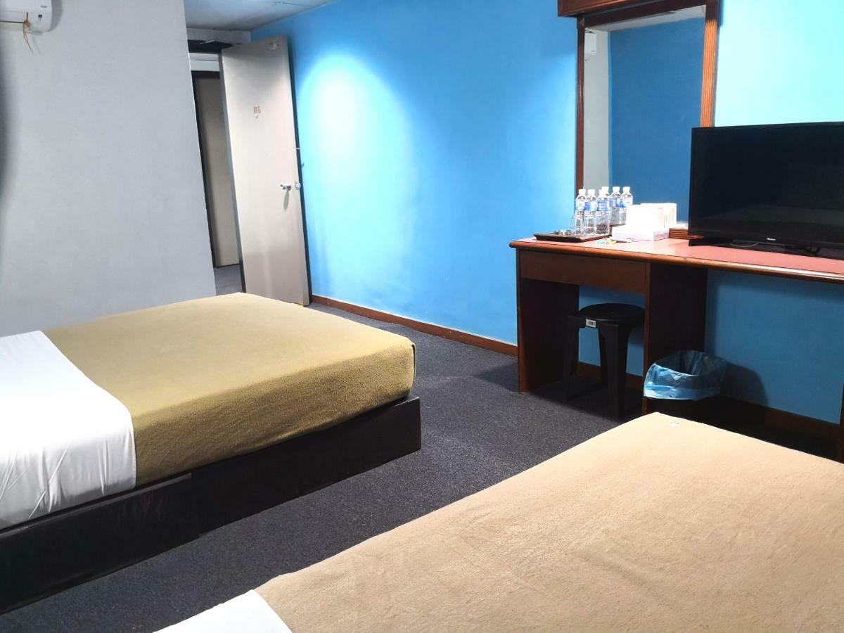 Hotel Seri Kota Satu Kota Tinggi Kültér fotó