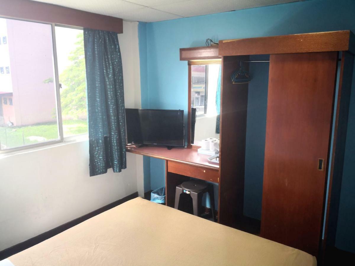 Hotel Seri Kota Satu Kota Tinggi Kültér fotó